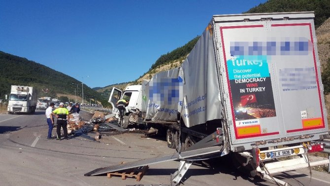 Samsun’da tır kazası: 1’i ağır, 2 yaralı