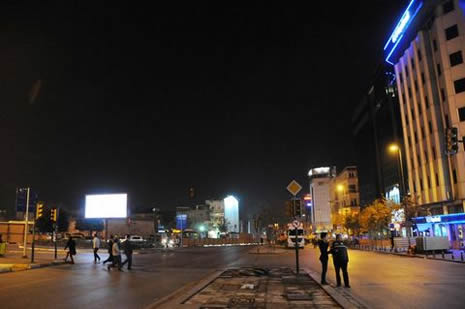 Taksim Meydanı trafiğe kapandı galerisi resim 6