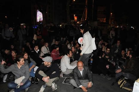 Taksim Meydanı trafiğe kapandı galerisi resim 8