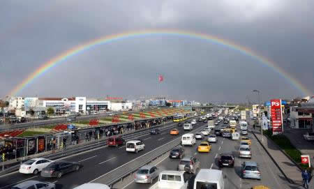 Bugün İstanbul ebem kuşağıyla süslendi