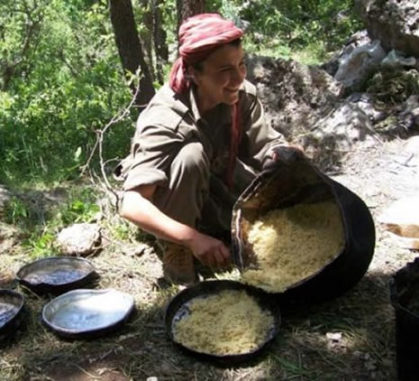 PKK'lının üzerinden çıkan fotoğraflar galerisi resim 5