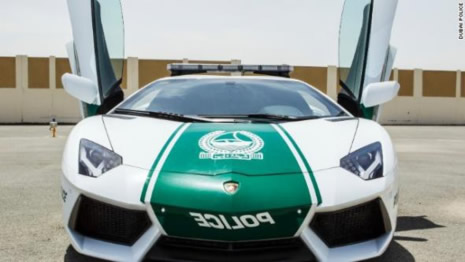 825 bin liralık Lamborghini'yi bakın ne yaptılar galerisi resim 8