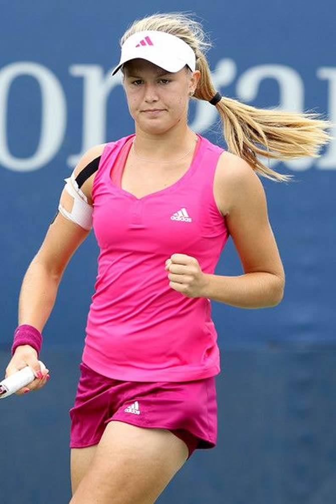 Tenisin yeni altın kızı Kanadalı raket Eugenie Bouchard galerisi resim 3