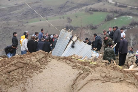 Elazığ'da 6.0 şiddetinde deprem galerisi resim 2