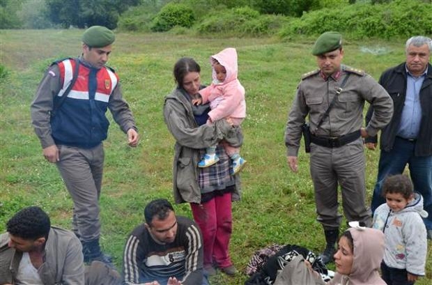 Meriç Nehri'nde kaçakları taşıyan tekne battı galerisi resim 9