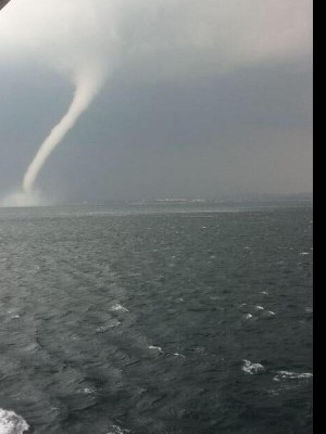 Marmara Denizinde korkutan hortum galerisi resim 7