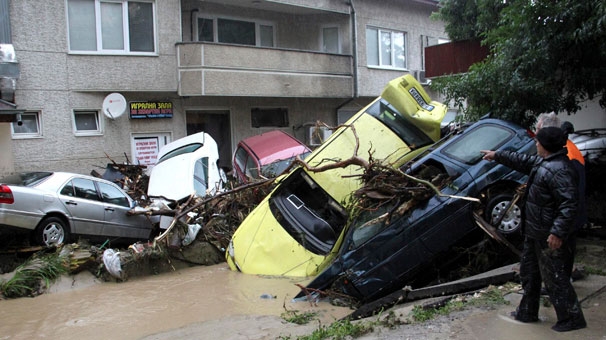 Komşu'da sel felaketi galerisi resim 7