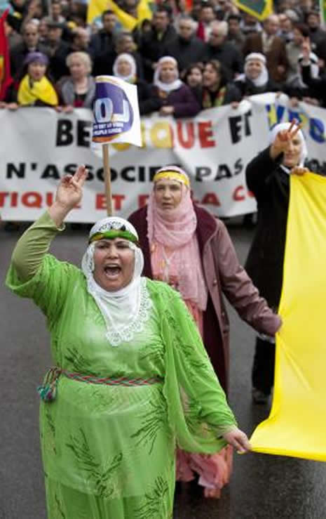 Öcalan'ın evini türbe yaptılar galerisi resim 13