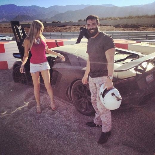 INSTAGRAM'IN PLAYBOY'U DAN BILZERIAN galerisi resim 10