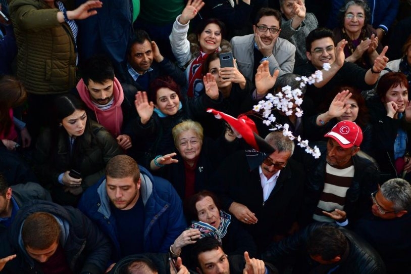 İstanbul Başkanı'nı böyle bağrına bastı galerisi resim 7