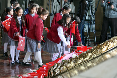 23 Nisan Ulusal Egemenlik ve Çocuk Bayramı galerisi resim 22