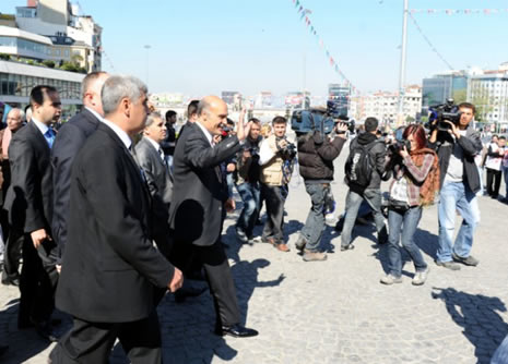 1 Mayıs Taksim kutlamaları galerisi resim 3