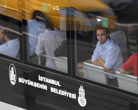 50 Metrobüs arka arkaya dizildi galerisi resim 11