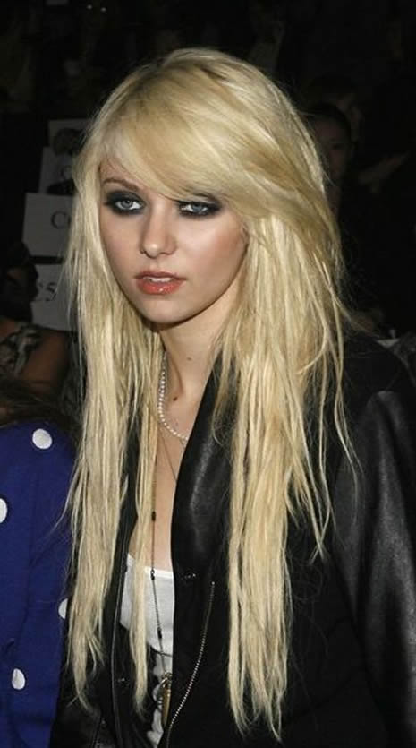 Taylor Momsen'den çarpıcı pozlar galerisi resim 10