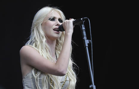 Taylor Momsen'den çarpıcı pozlar galerisi resim 23