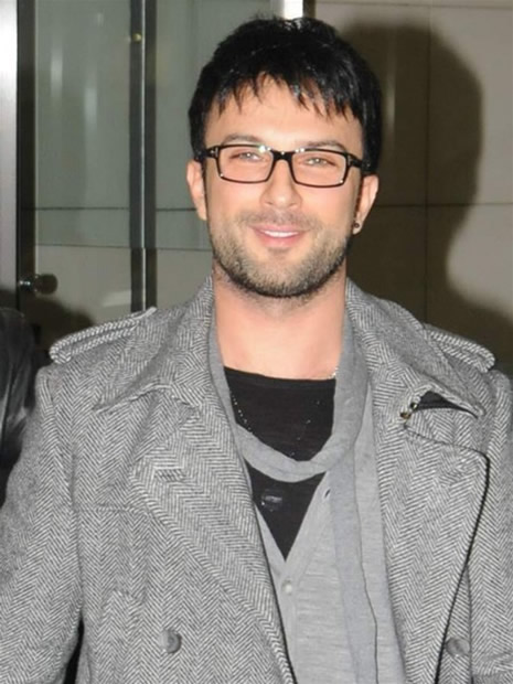 Tarkan yeni klibinde korsan oldu galerisi resim 10