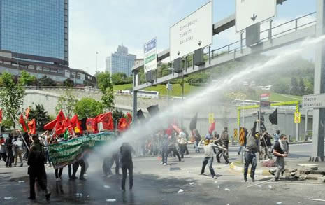 Beşiktaş'ta öğrenci protestosu!  galerisi resim 1