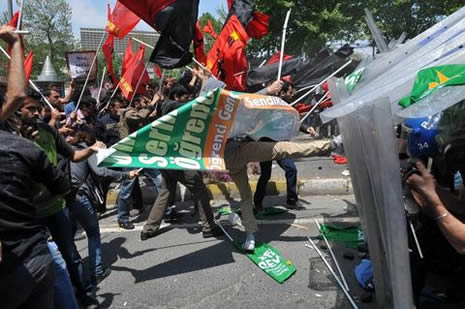 Beşiktaş'ta öğrenci protestosu!  galerisi resim 17