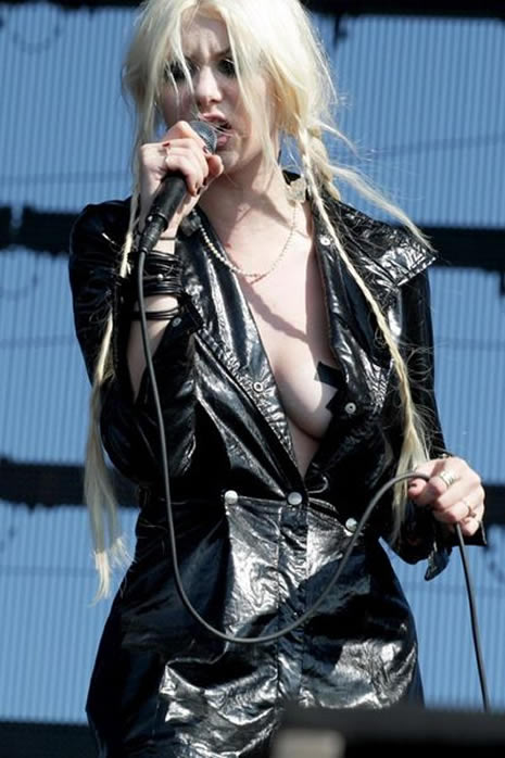 Taylor Momsen, Frikik kraliçesi galerisi resim 13