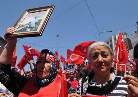 Türkiye terörist saldırıyı protesto etti!  galerisi resim 1