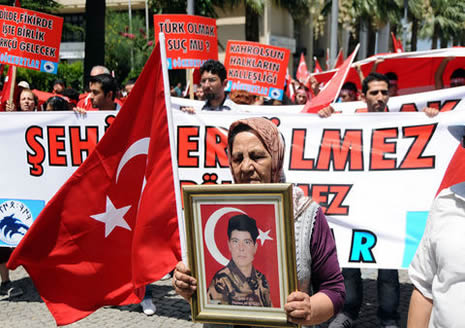 Türkiye terörist saldırıyı protesto etti!  galerisi resim 6