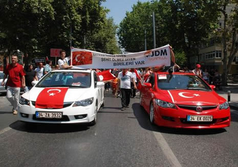 Türkiye terörist saldırıyı protesto etti!  galerisi resim 9