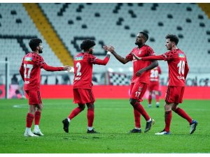 Ziraat Türkiye Kupası: Beşiktaş: 2 - Tarsus İdman Yurdu: 0  (İlk yarı)