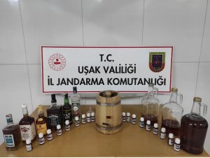 Uşak’ta 15 litre kaçak alkol ele geçirildi