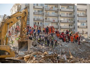 İzmir’de geniş çaplı deprem çalıştayı