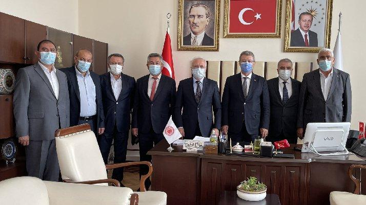 AKP’de yeni fotoğraf krizi: Masum bir ziyaret değil