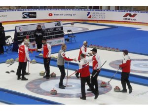 Türkiye Curling de şampiyonluğa koşuyor