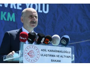 Bakan Karaismailoğlu: "Aynı anda 100’den fazla yayın kuruluşuna hizmet vermeye başlayan Çamlıca Kulesi’ hizmete açıyoruz"