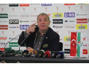 Erkan Kamat: “Ertuğrul Sağlam ve Hikmet Karaman, bir telefonla Bursaspor’a gelir”