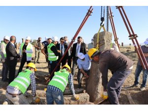 Ahlat’ta “Tarihin Görgü Tanıkları Ayağa Kalkıyor” projesi