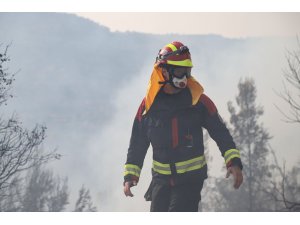 Mora Yarımadası’ndaki yangınlar devam ediyor