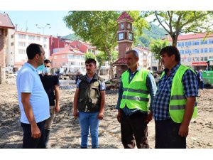 Kaymakam Atıcı, felaketin yaralarını sarmak için çalışmalara başladı