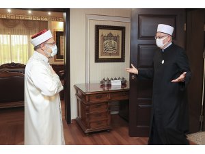 Diyanet İşleri Başkanı Ali Erbaş: “Olmazsa olmazımız, Kur’an ve sünnet çizgisine riayet etmektir”