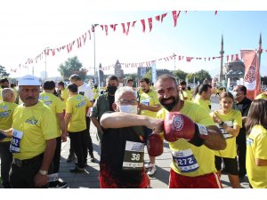 Başkan Büyükkılıç sağlıklı yaşam için bin bisiklet hediye etti