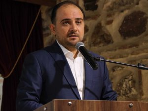 AK Parti’li Baybatur: “Manisa’da yurt sorunu yok, sosyal belediyecilik var”