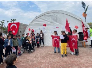 Deprem bölgesindeki öğretmen ve öğrenciler 18 Mart’a özel program hazırladı