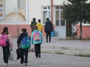 Deprem bölgesindeki 4 ilde bugün ders zili çaldı