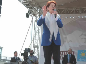 Akşener 'kendine gel' diyerek Erdoğan'a yüklendi: Bizi gömmekten bahsediyor sen kimi gömüyorsun?