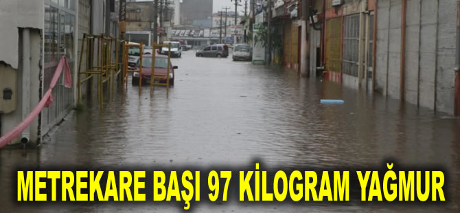 Samsun'u sel vurdu! Metrekare başı 97 kilogram yağmur