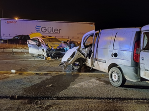 Bolu'da 2 araç çarpıştı: 1 kişi hayatını kaybetti, 1 kişi yaralandı