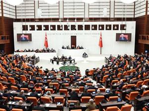 TBMM'de 2025'in ilk gündemi 'yeni anayasa'