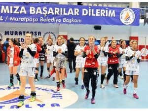 Melekler Mutlu