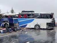 Eskişehir'de yolcu otobüsü devrildi: 1 ölü, 30 yaralı