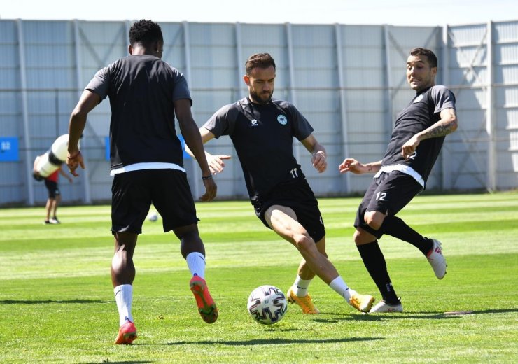 Konyaspor, Göztepe maçı hazırlıklarını tamamladı