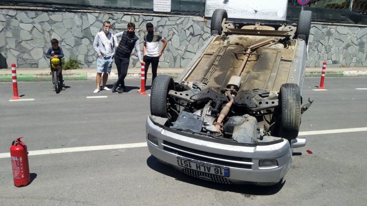 Bursa’da otomobil takla attı: 2 yaralı