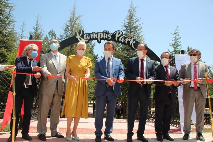 İstiklâl Marşı Anıt’ı ve Kampüs Park törenle açıldı